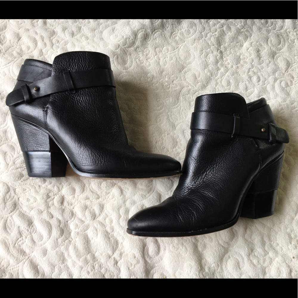 Dolce Vita Black Leather Booties GOOD CONDITION